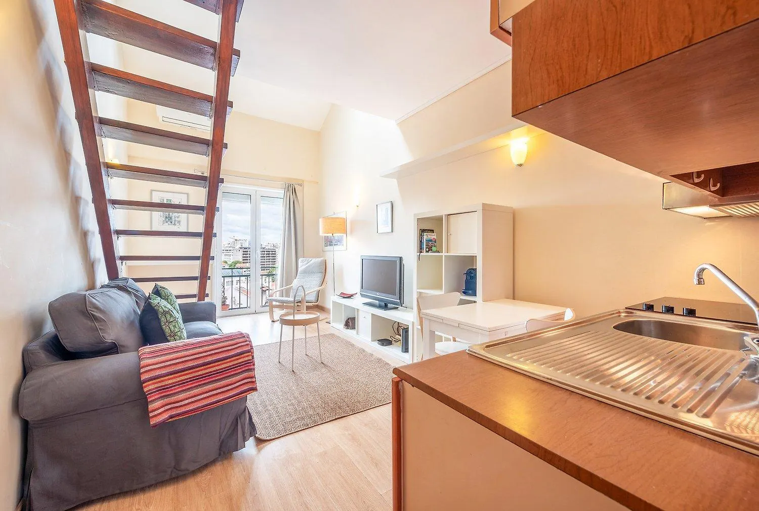 Guestready - Lisbon Roof Views Apartman Portugália
